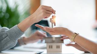First-Time Buyers and High Rates: How to Navigate the 2025 Mortgage Landscape