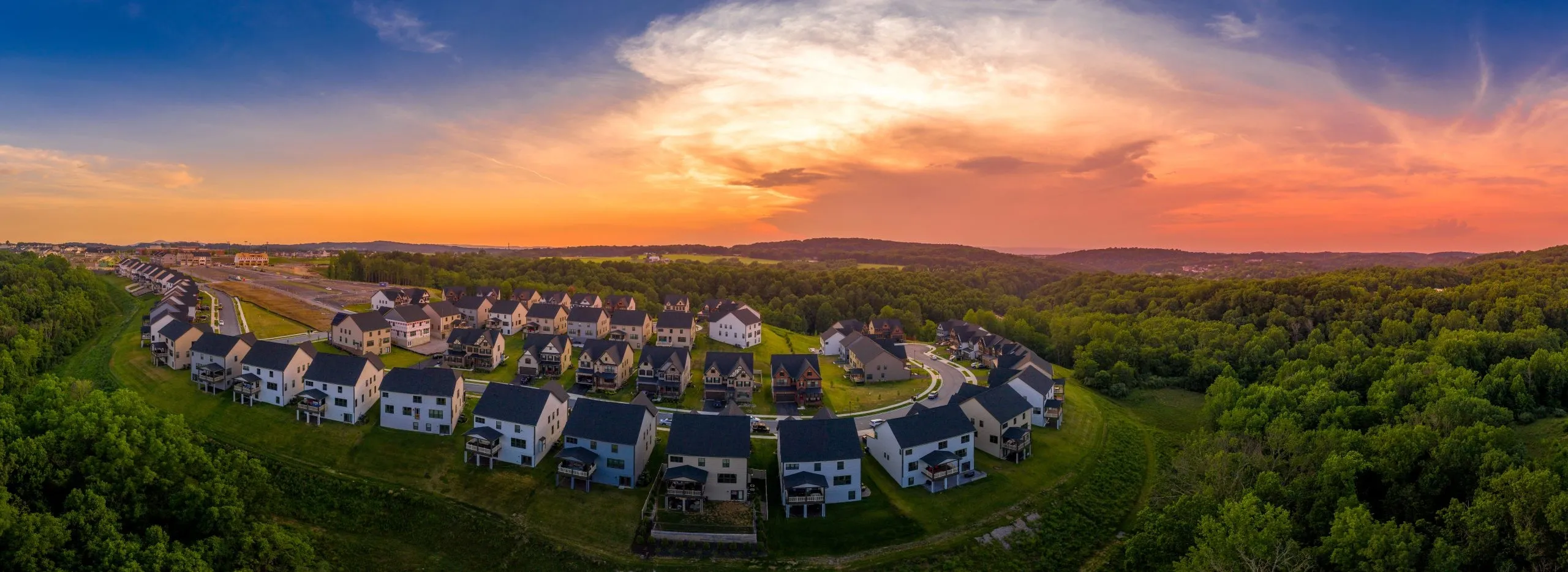 Suburbs Comeback: Why More Americans Are Leaving Cities in 2025